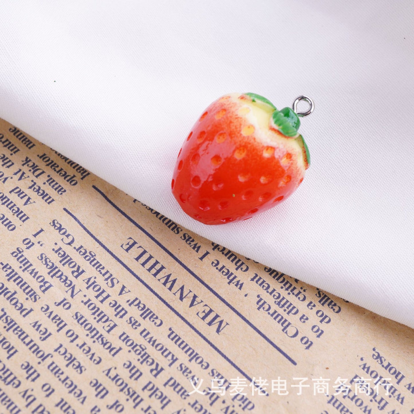 Resin simulation strawberry earrings jewelry accessories keychain pendant diy handmade materials factory direct sales